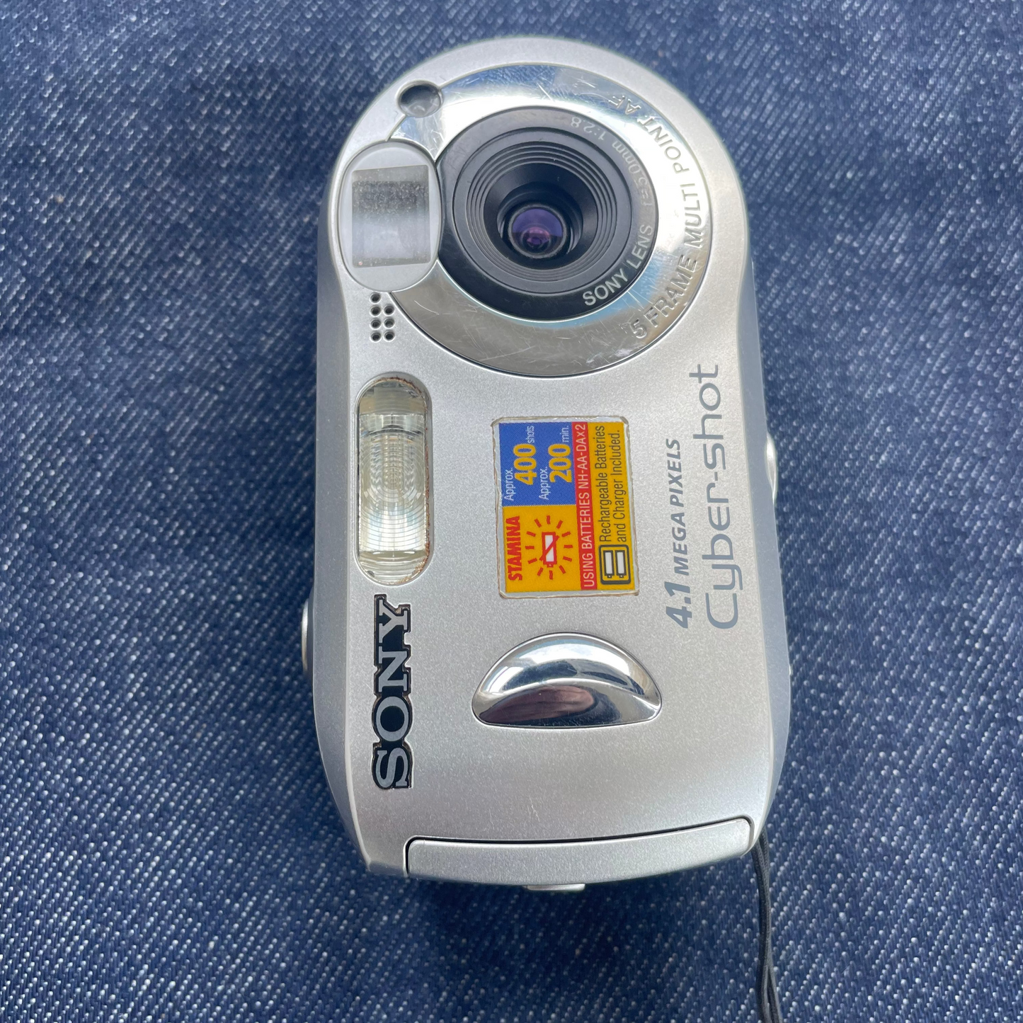 Sony Cybershot DSC-P43 Digital Camera (Colour Chrome)