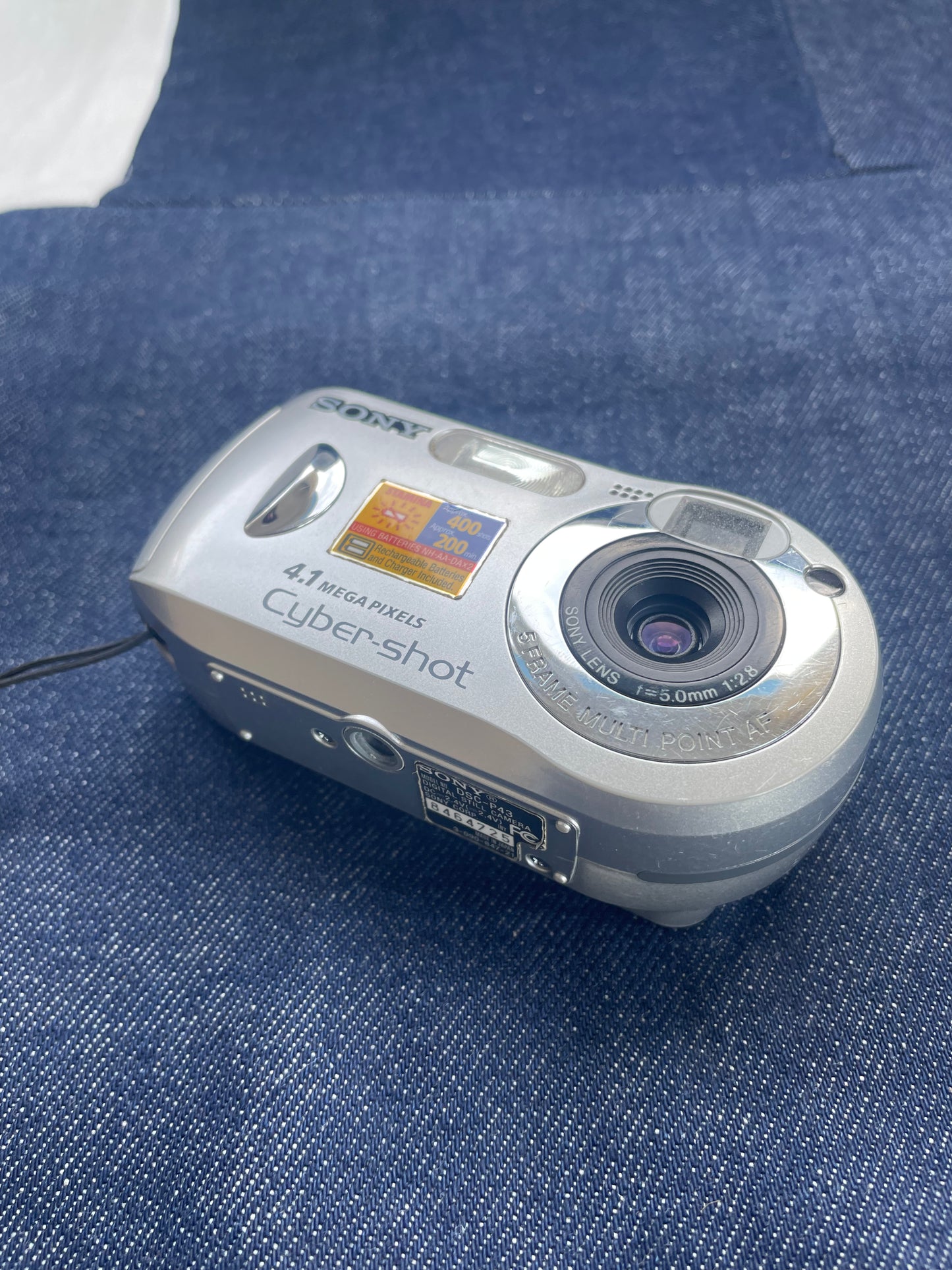 Sony Cybershot DSC-P43 Digital Camera (Colour Chrome)