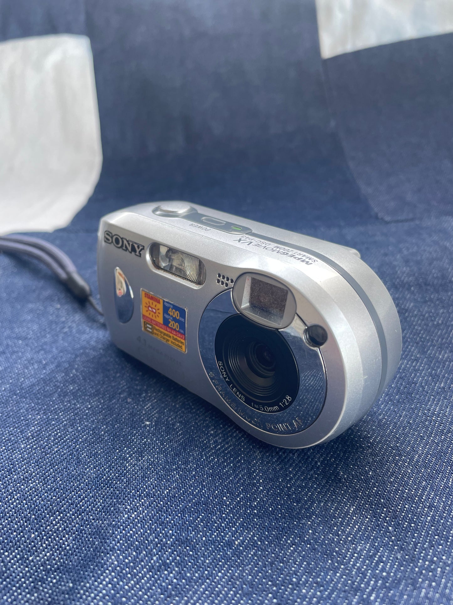 Sony Cybershot DSC-P43 Digital Camera (Colour Chrome)